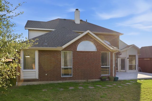 4517 Creekside Drive, Haltom City, TX 76137