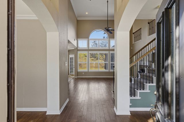 4517 Creekside Drive, Haltom City, TX 76137