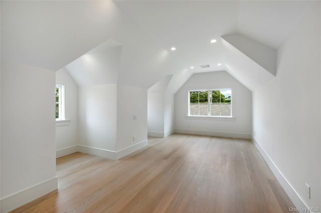 17 Happy Lane, Westhampton Beach, NY 11978