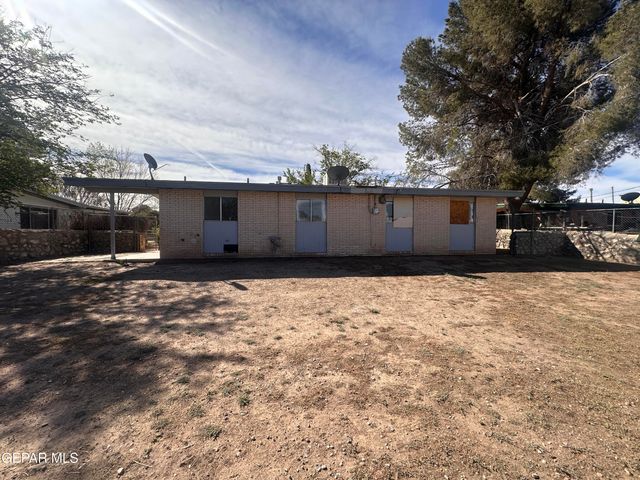 305 CORVENA Way, El Paso, TX 79922