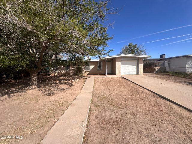 305 CORVENA Way, El Paso, TX 79922