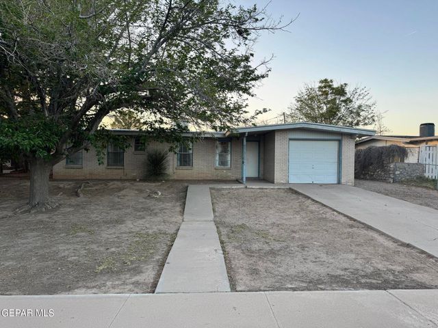 305 CORVENA Way, El Paso, TX 79922
