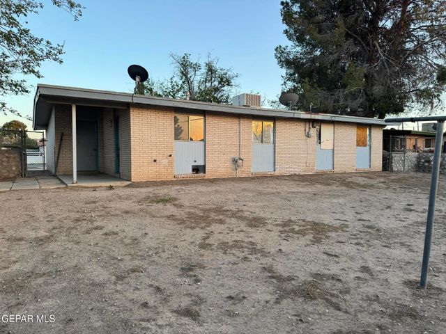 305 CORVENA Way, El Paso, TX 79922