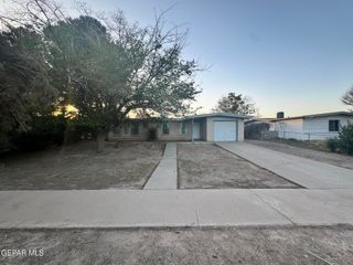 305 CORVENA Way, El Paso, TX 79922