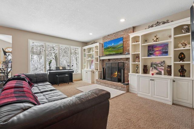 13529 Gossamer Way, Apple Valley, MN 55124