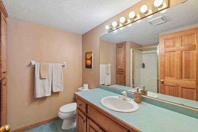 13529 Gossamer Way, Apple Valley, MN 55124