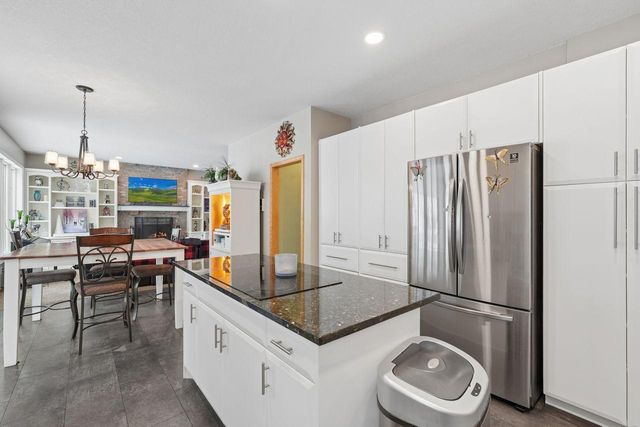 13529 Gossamer Way, Apple Valley, MN 55124