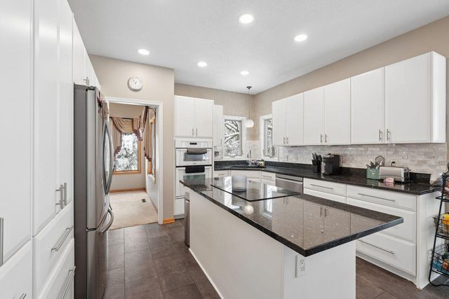 13529 Gossamer Way, Apple Valley, MN 55124