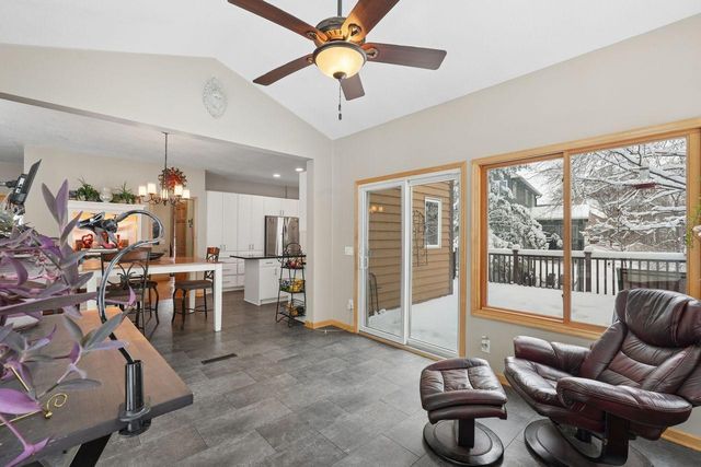 13529 Gossamer Way, Apple Valley, MN 55124