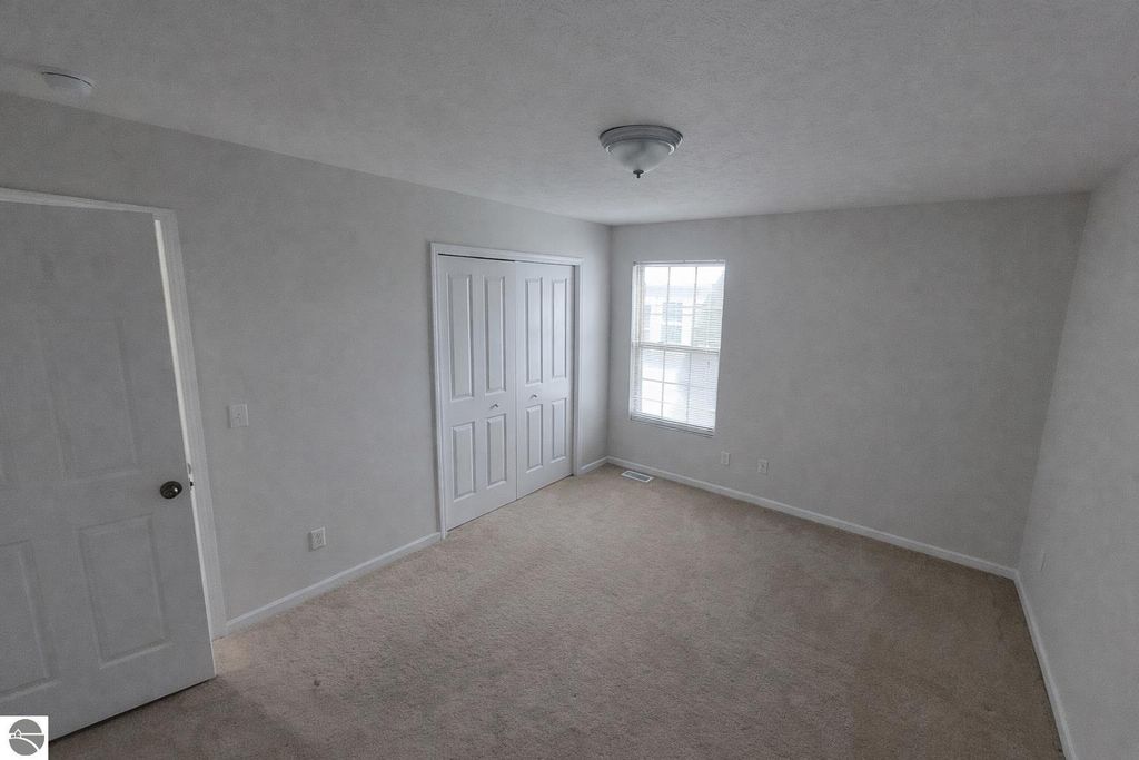 Image 14 of property listing at 1278 Terrace Bluff Drive, Traverse City, MI 49686