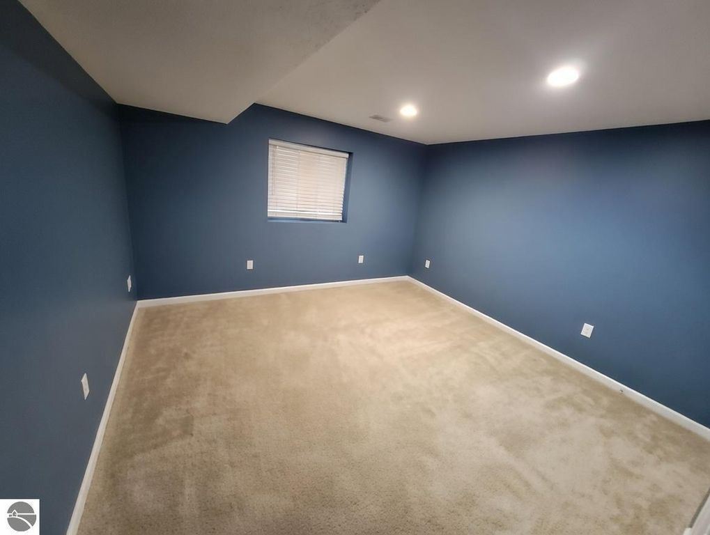 Image 18 of property listing at 1278 Terrace Bluff Drive, Traverse City, MI 49686