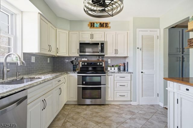 2401 TUDOR COURT, Hillsborough Twp., NJ 08844