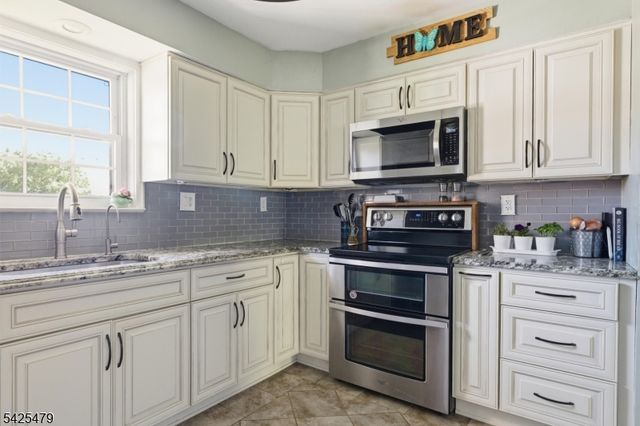 2401 TUDOR COURT, Hillsborough Twp., NJ 08844
