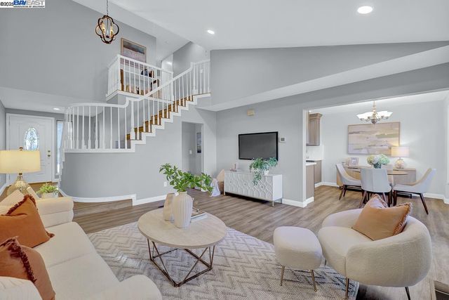 7876 Gate Way, Dublin, CA 94568