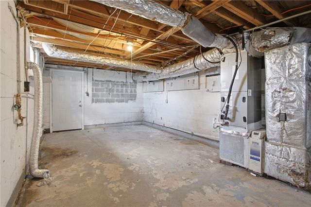 2366 Flint Rock Road, Stone Mountain, GA 30087