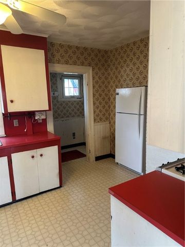 14 Waterview Ave Avenue, East Providence, RI 02915