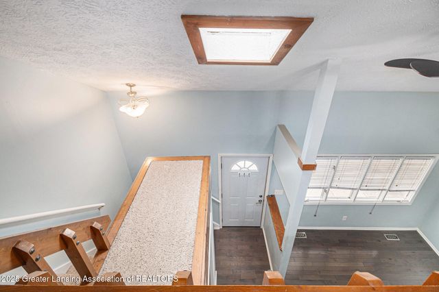 918 Timber Creek Drive 18, Grand Ledge, MI 48837