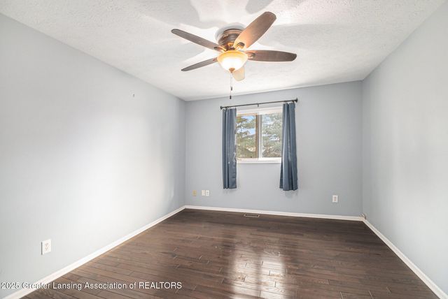 918 Timber Creek Drive 18, Grand Ledge, MI 48837