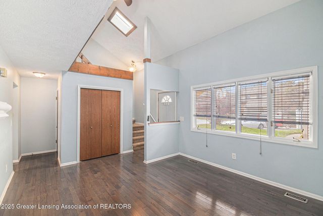 918 Timber Creek Drive 18, Grand Ledge, MI 48837