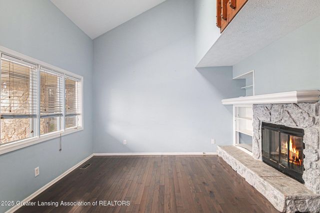 918 Timber Creek Drive 18, Grand Ledge, MI 48837