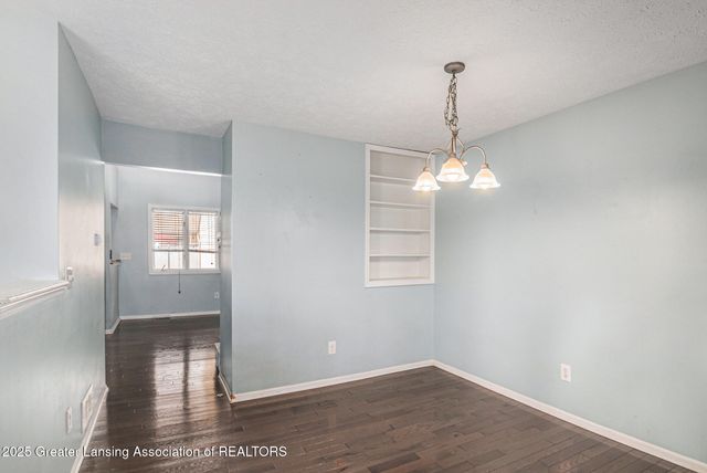 918 Timber Creek Drive 18, Grand Ledge, MI 48837