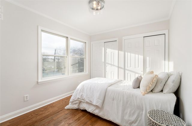 7 Atlantic Drive, Sound Beach, NY 11789