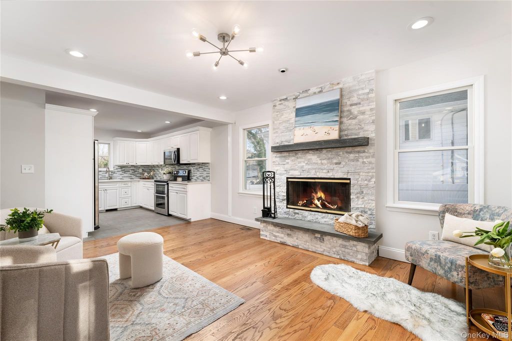 7 Atlantic Drive, Sound Beach, NY 11789