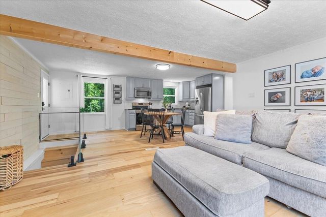 2013 Webster RD, Glade Hill, VA 24092