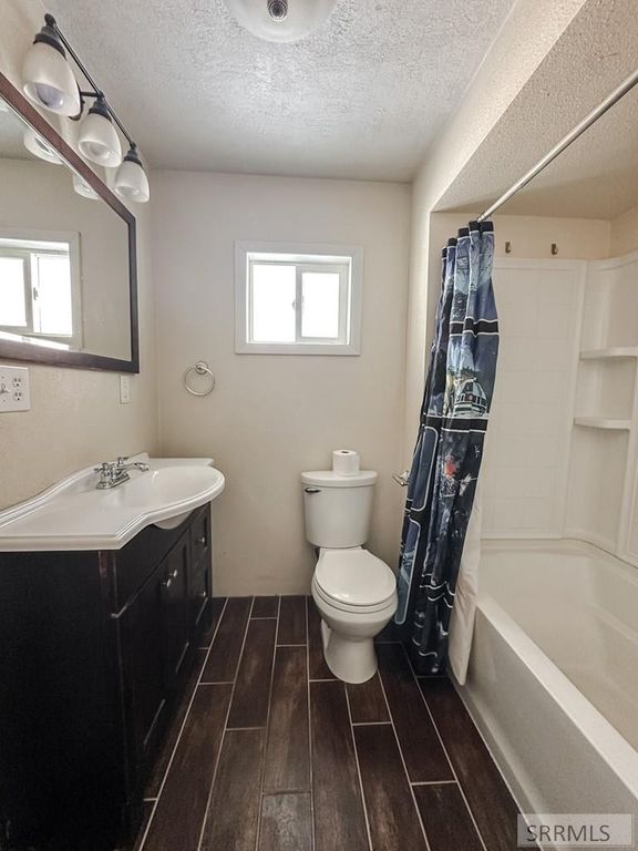 Image 6 of property listing at 350 Salem Avenue, Rexburg, ID 83440