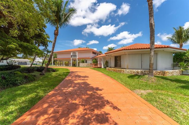 8390 SW 2nd Street, Miami, FL 33144
