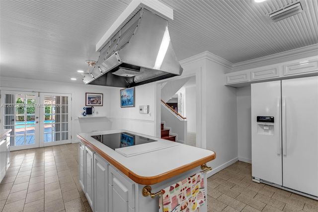 8390 SW 2nd Street, Miami, FL 33144