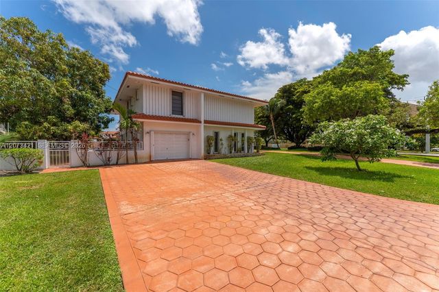 8390 SW 2nd Street, Miami, FL 33144