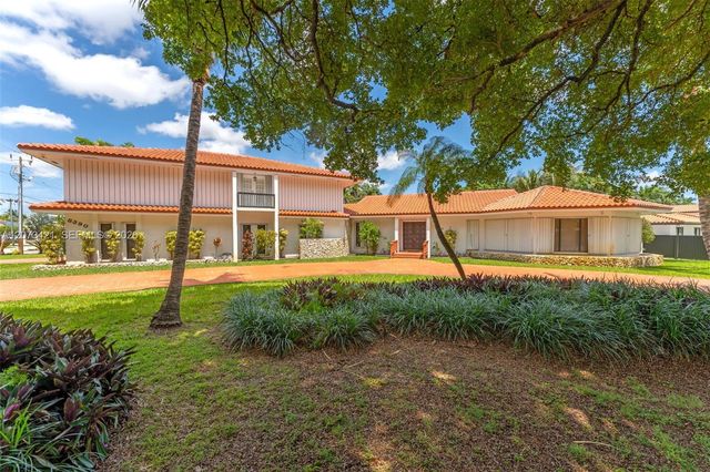 8390 SW 2nd Street, Miami, FL 33144
