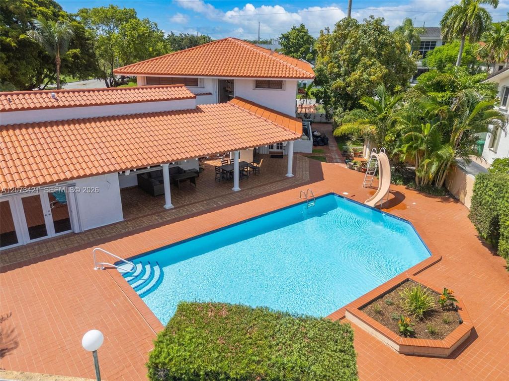 8390 SW 2nd Street, Miami, FL 33144