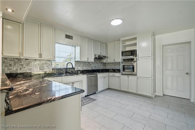 3510 Lakeview Drive, Sebring, FL 33870