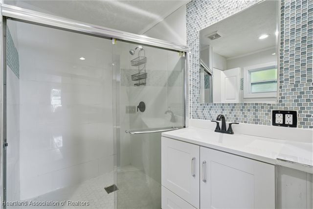 3510 Lakeview Drive, Sebring, FL 33870