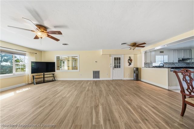 3510 Lakeview Drive, Sebring, FL 33870