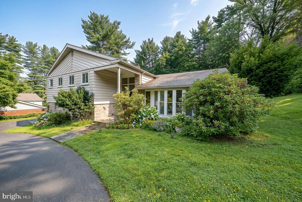 528 SPRAGUE RD, PENN VALLEY, PA 19072 — exterior