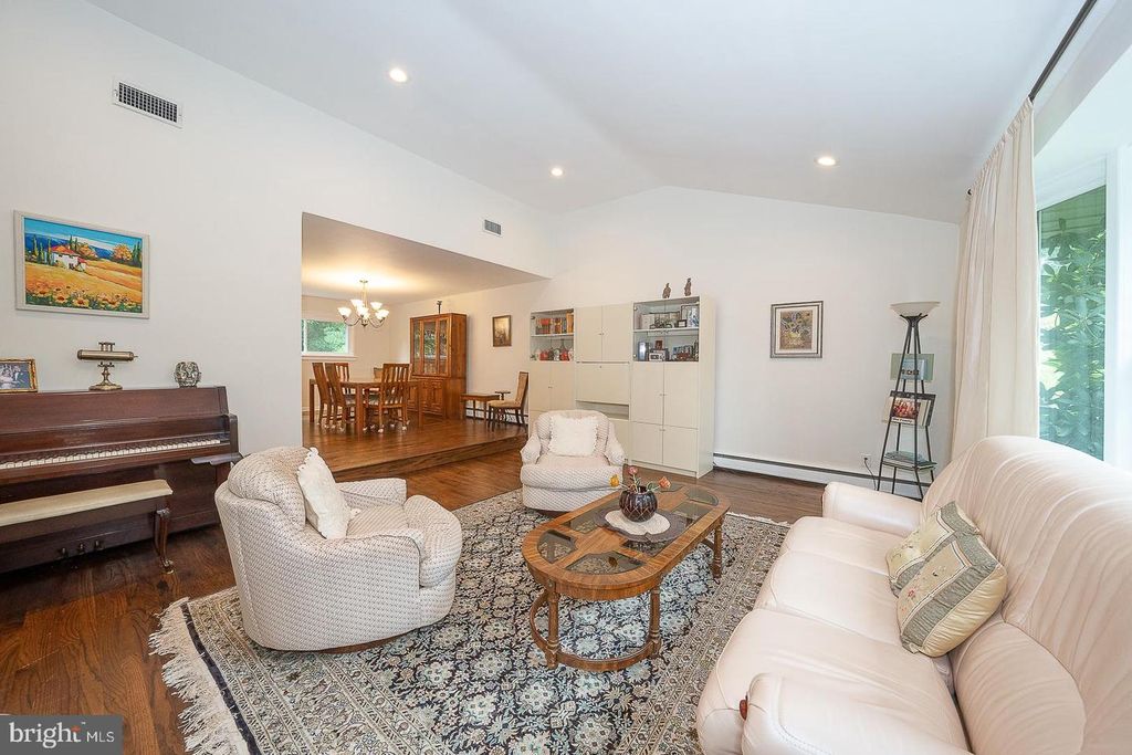 528 SPRAGUE RD, PENN VALLEY, PA 19072 — photo 4