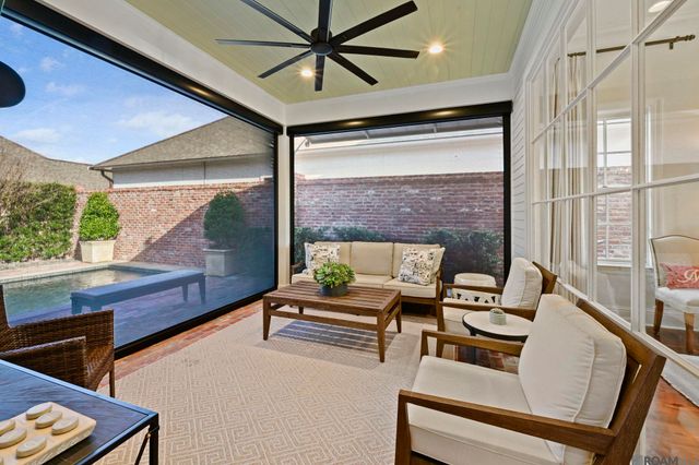 11549 Cypress Barn Dr, Baton Rouge, LA 70810