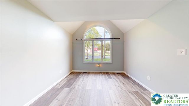 815 East Emmaus Avenue, Salisbury Twp, PA 18103