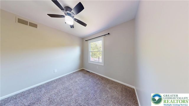 815 East Emmaus Avenue, Salisbury Twp, PA 18103