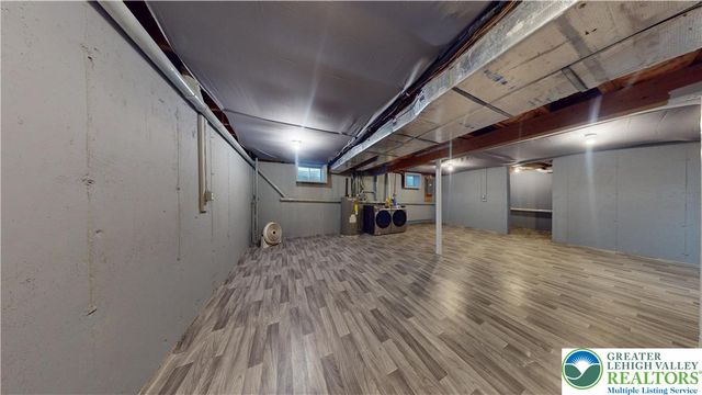 815 East Emmaus Avenue, Salisbury Twp, PA 18103