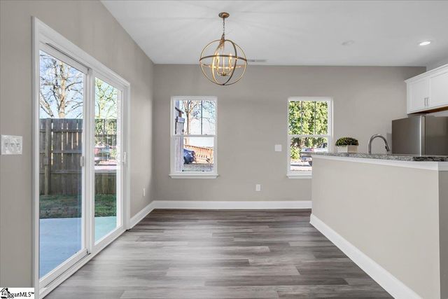 110 W 4th Avenue, Easley, SC 29640