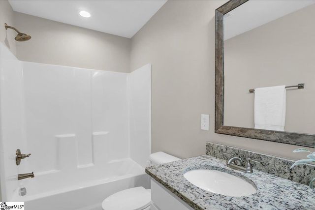 110 W 4th Avenue, Easley, SC 29640