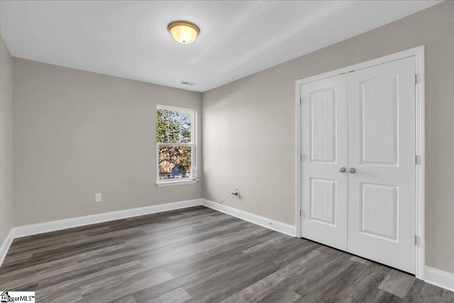 110 W 4th Avenue, Easley, SC 29640