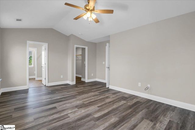 110 W 4th Avenue, Easley, SC 29640