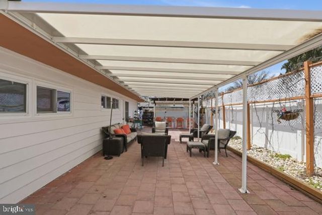 26 MYRTLE LN, Levittown, PA 19054
