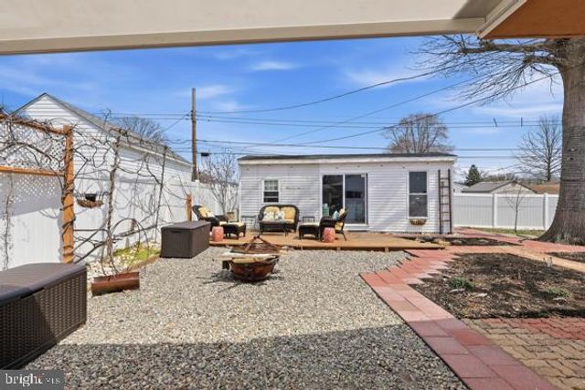 26 MYRTLE LN, Levittown, PA 19054