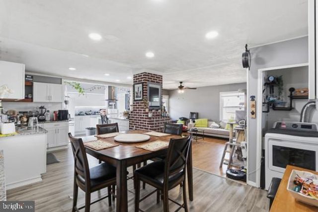 26 MYRTLE LN, Levittown, PA 19054
